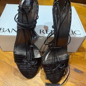 Banana Republic Sabrina